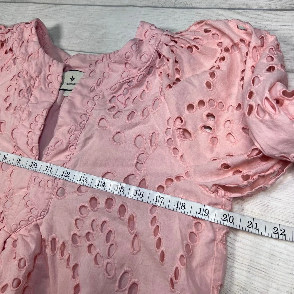 Tuckernuck Pink Salt Eyelet Finley‎ Flutter Sleeve Blouse Large Split Neck